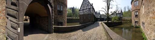 Schloss Crottorf, Dritte Brücke